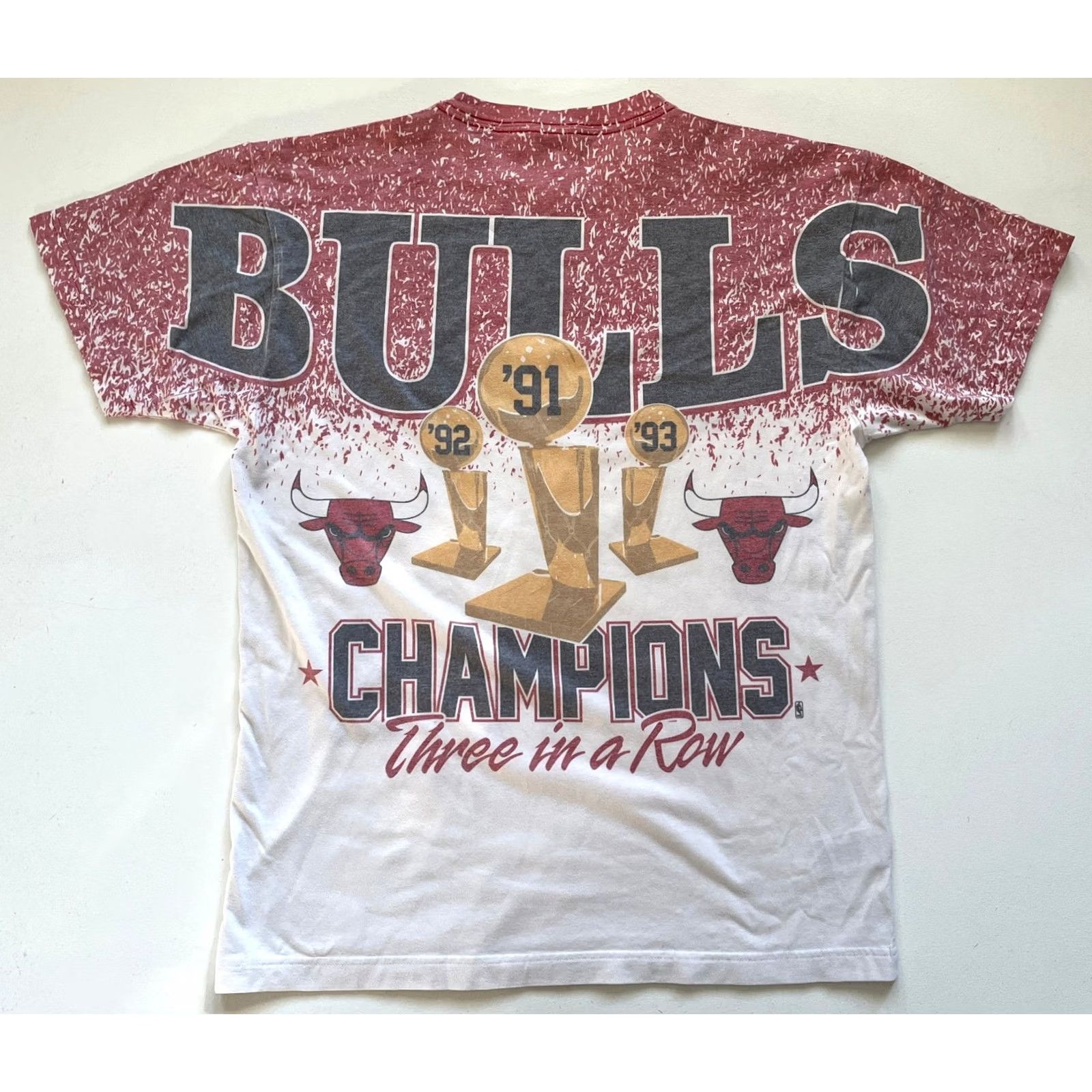Mitchell & Ness VINTAGE Mitchell & Ness Chicago Bulls T-Shirt Sz L Size US L / EU 52-54 / 3 - 4 Thumbnail