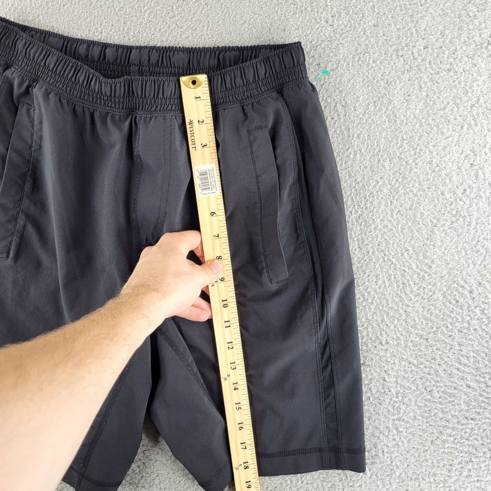 Champion Champion Shorts Mens Small Black Pockets Athletic Basketball Gym Running Size US 30 / EU 46 - 7 Thumbnail
