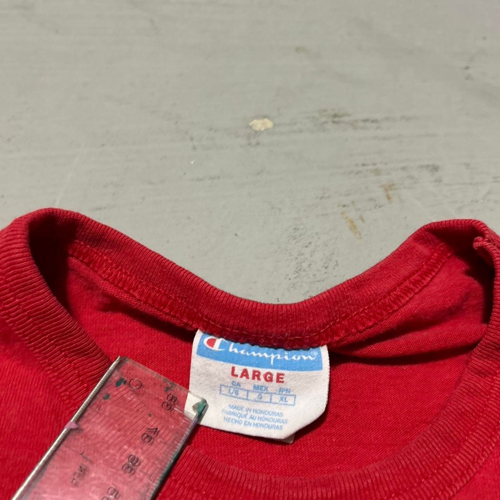 Champion **Vintage Blank Champion Red T-Shirt - Short Sleeve** Size US L / EU 52-54 / 3 - 3 Thumbnail