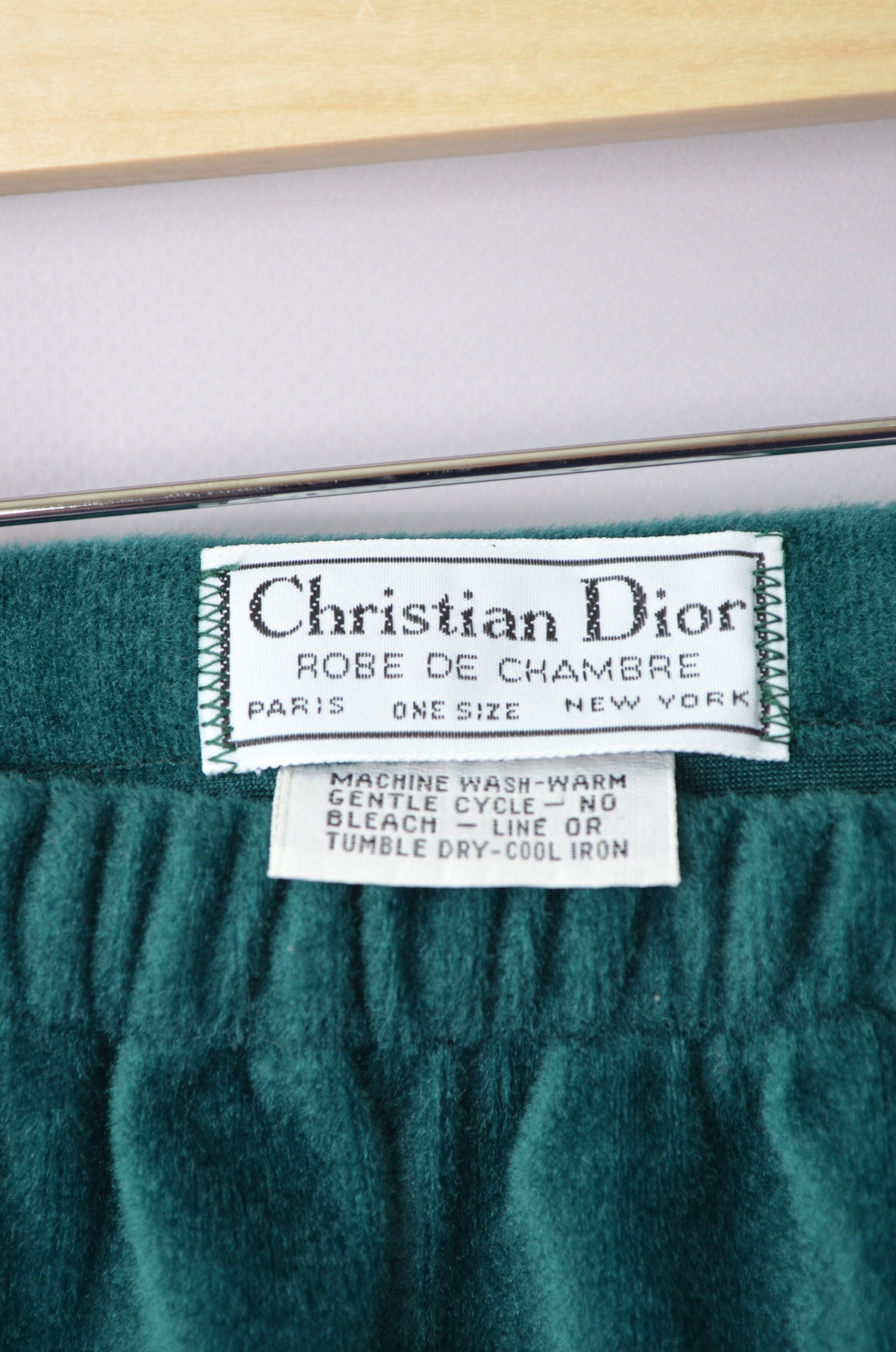 Christian Dior Monsieur × Designer × Dior Christian Dior Robe De Chambre Logo Velvet Wrap Skirt OS Size 28" / US 6 / IT 42 - 22 Thumbnail