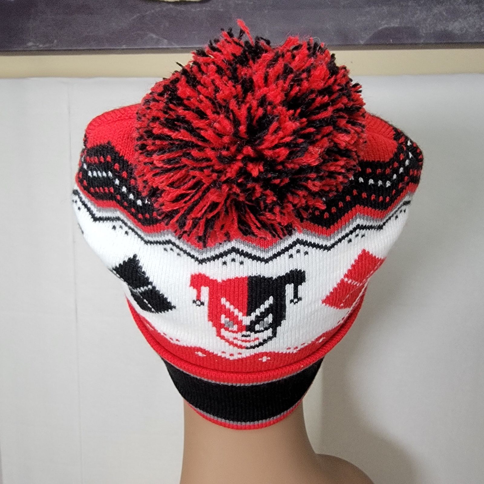 DC Comics DC Comics Harley Quinn Knit Beanie w/ Pom - OS NWT Size ONE SIZE - 4 Thumbnail
