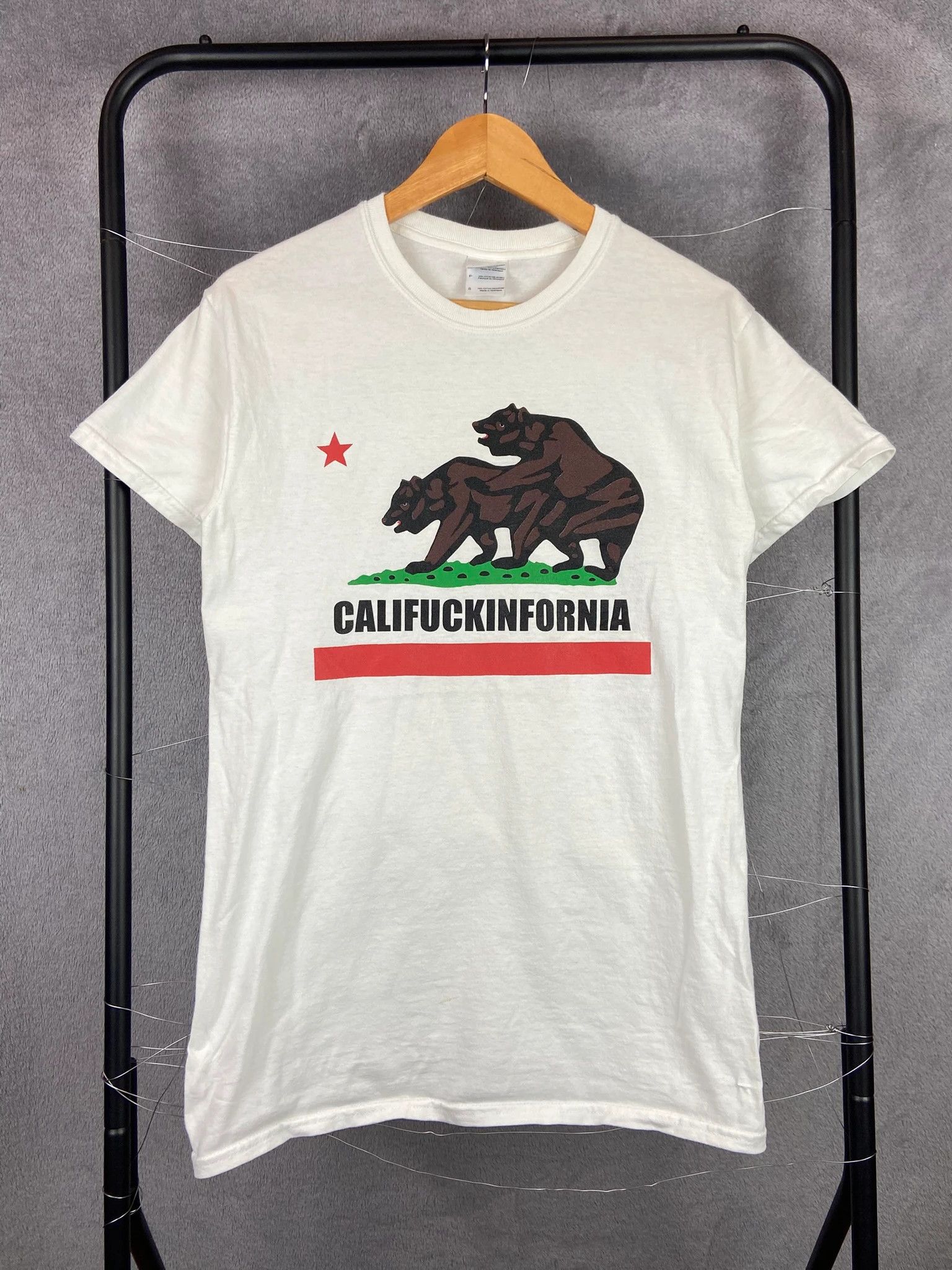 Other Califuckinfornia graphic tee vintage Y2K streetwear rare S Size US S / EU 44-46 / 1 - 1 Thumbnail