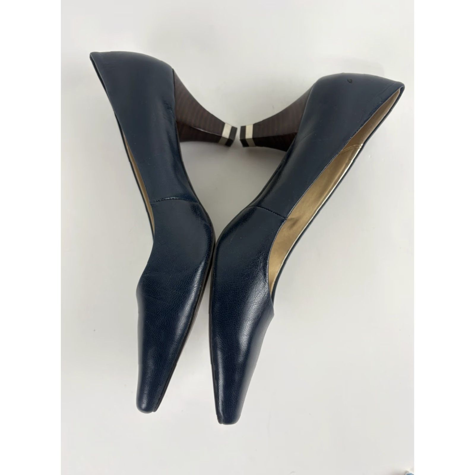 Vintage **Circa Joan & David Luxe Women's Blue Pointed Toe Slip-On Heels Size 9M** User: Circa Joan & David Luxe Women's Blue Pointed Toe Heels Size 9M Size US 9 / IT 39 - 4 Thumbnail