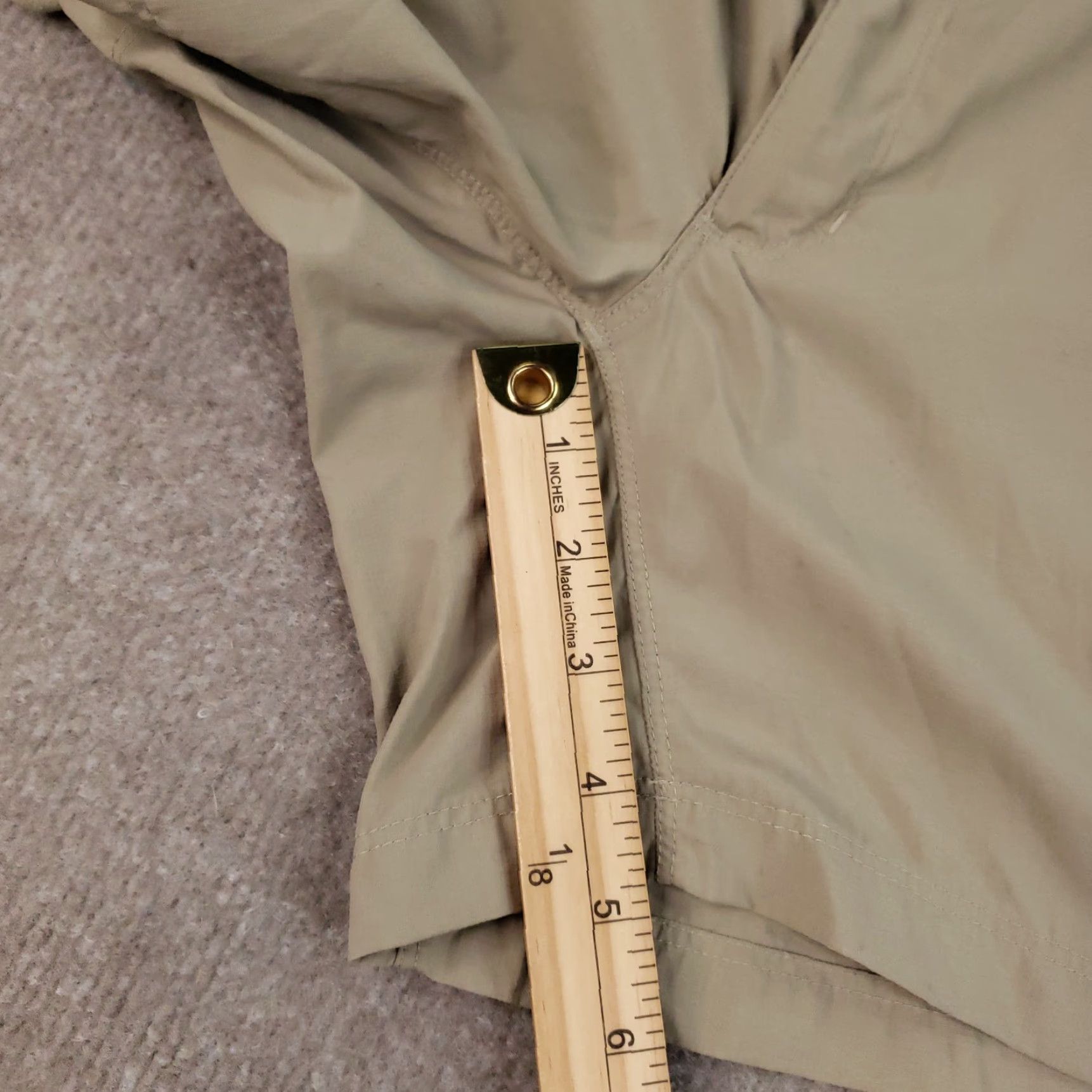 The North Face The North Face Cargo Shorts Womens 8 Khaki Nylon Hiking Outdoor Stow Pocket Size 30" / US 8 / IT 44 - 2 Thumbnail