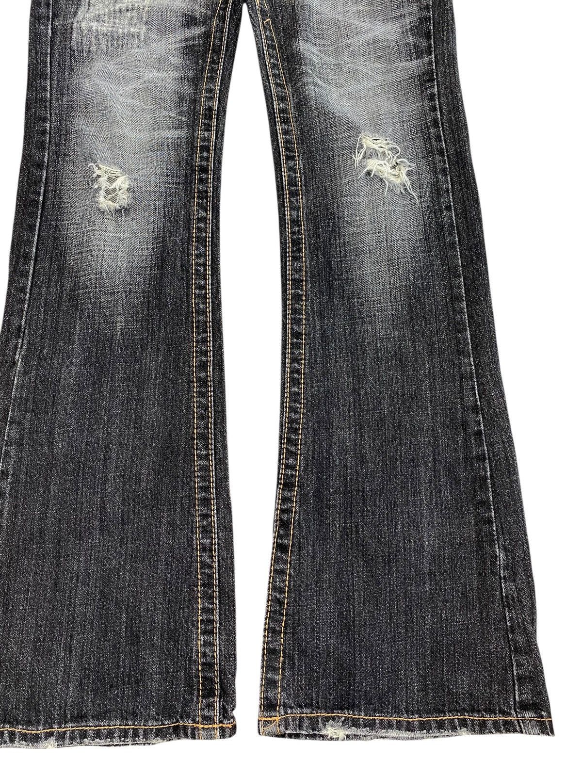 Japanese Brand Japanese Brand Beast Faded Wash Studded Ripped Flare Jeans Size US 30 / EU 46 - 6 Thumbnail