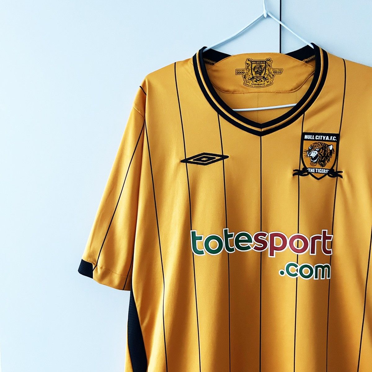 Umbro × Vintage Hull City umbro jersey 2009 2010 Size US XL / EU 56 / 4 - 2 Thumbnail