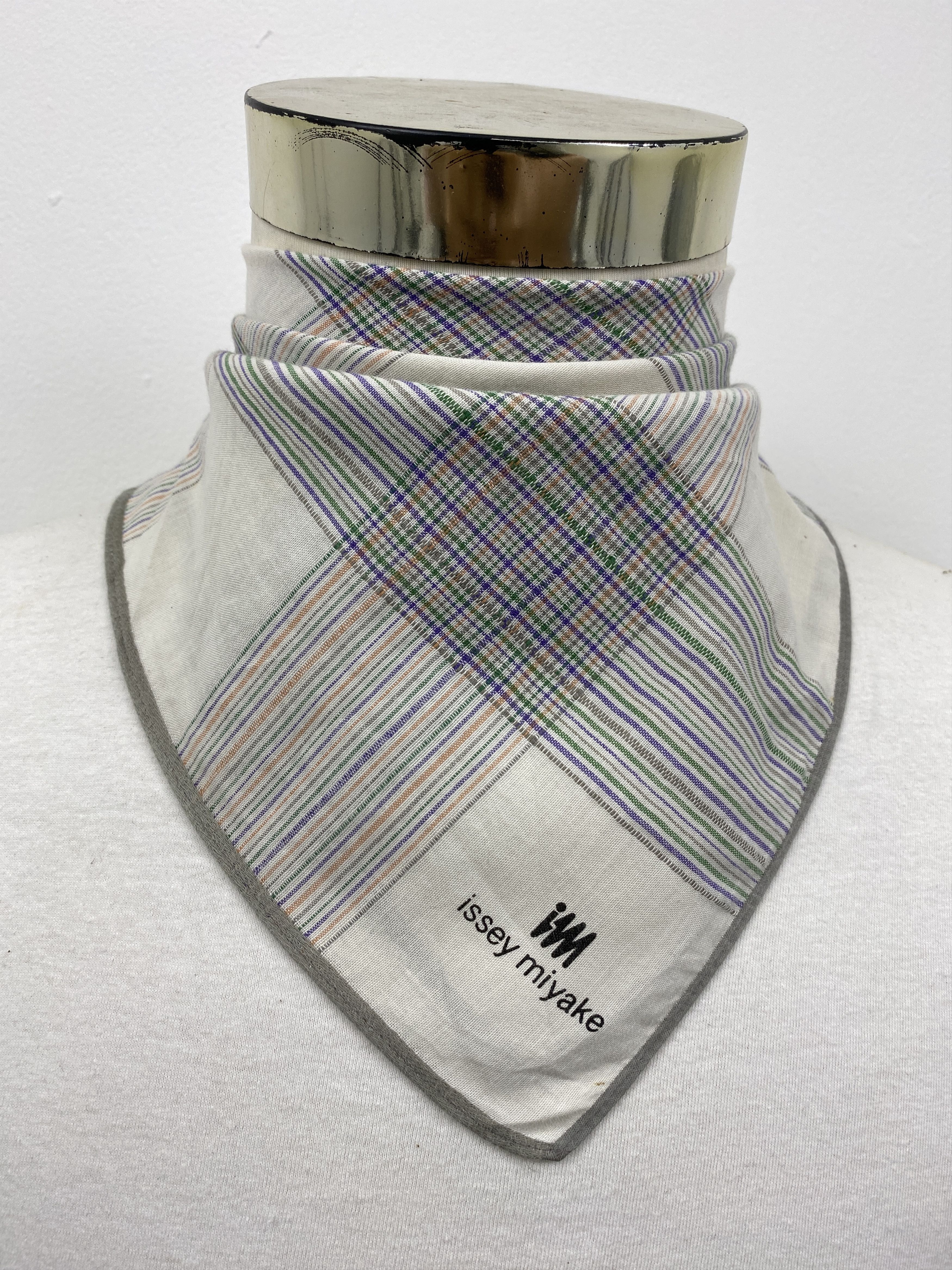 Issey Miyake Issey Miyake Handkerchief / Bandana / Neckerchief HKC0517 Size ONE SIZE - 1 Thumbnail