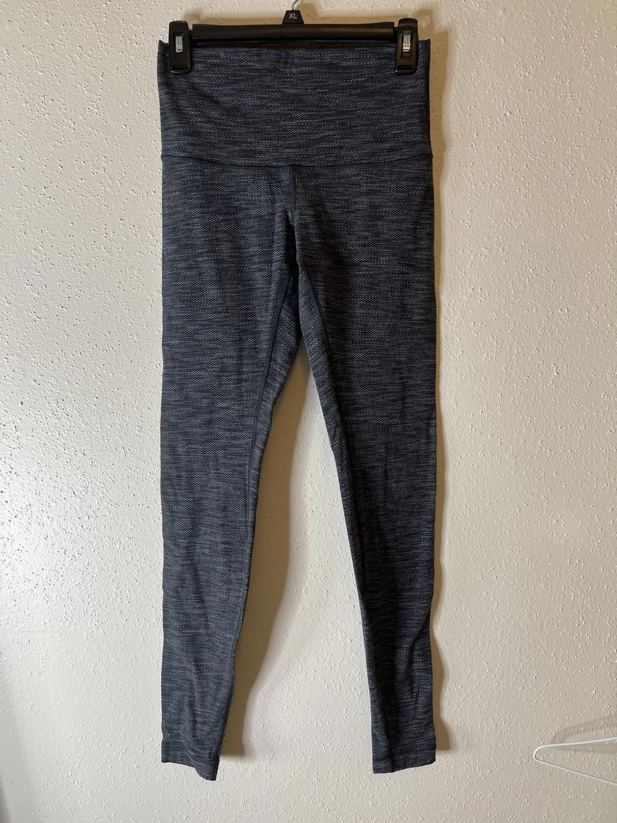 Designer Lululemon Gray Texture Pattern Full Length Wunder Size 6 Size 28" / US 6 / IT 42 - 2 Thumbnail