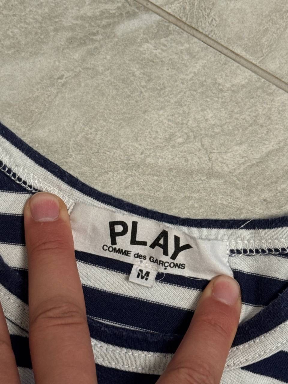 Comme des Garcons Comme Des Garcons PLAY Heart Striped Sleeve T-Shirt Size S / US 4 / IT 40 - 4 Thumbnail