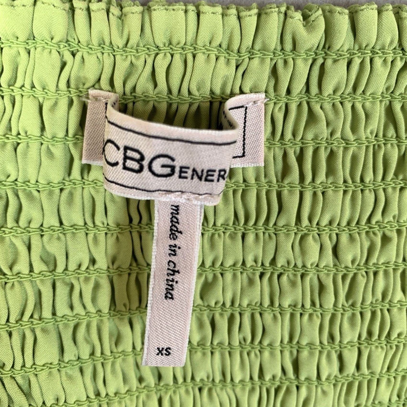 BCBGeneration BCBGeneration Top Women XS Green Cropped Puff Sleeve V-Neck Sheer Tie Y2K Fairy Coquette Blouse Size XS / US 0-2 / IT 36-38 - 4 Thumbnail