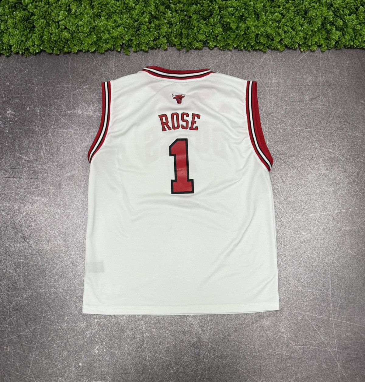 Adidas Adidas ROSE Chicago Bulls Jersey 2012 Size US XL / EU 56 / 4 - 2 Thumbnail