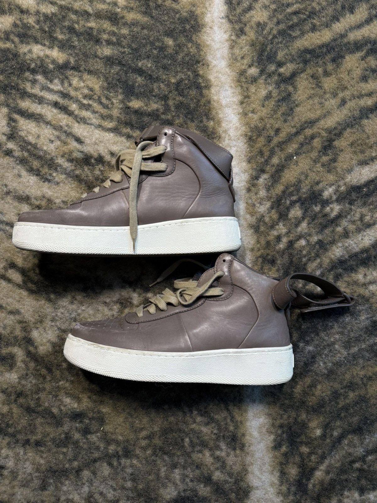 Celine Celine chocolate brown sneakers Size US 9 / IT 39 - 1 Thumbnail