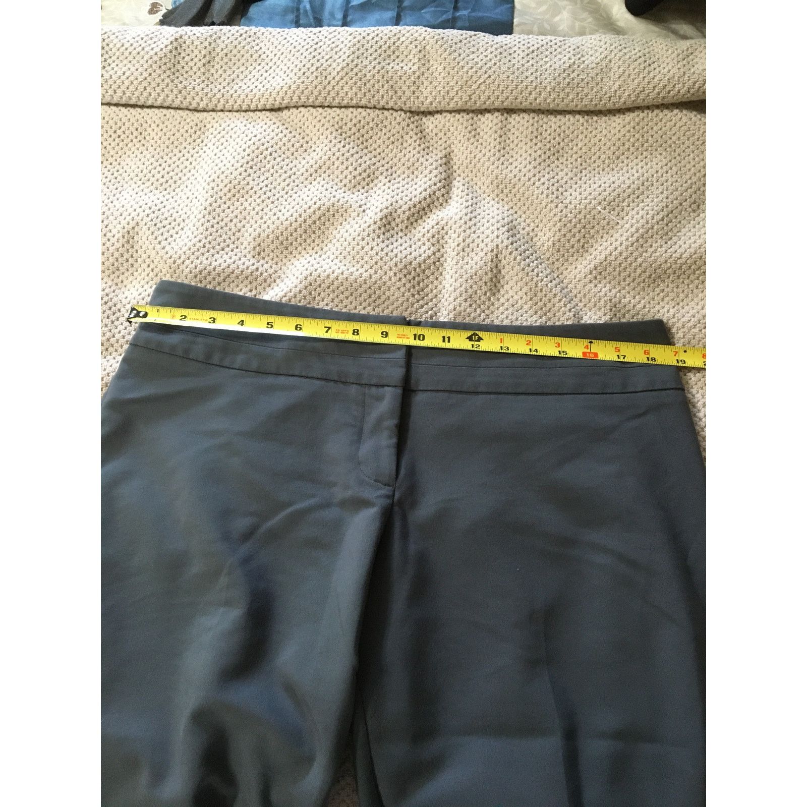 Apt. 9 APT. Nine The Tory Capri Size 14P Women’s Gray Faux Pockets Size 36" / US 14 / IT 50 - 3 Thumbnail