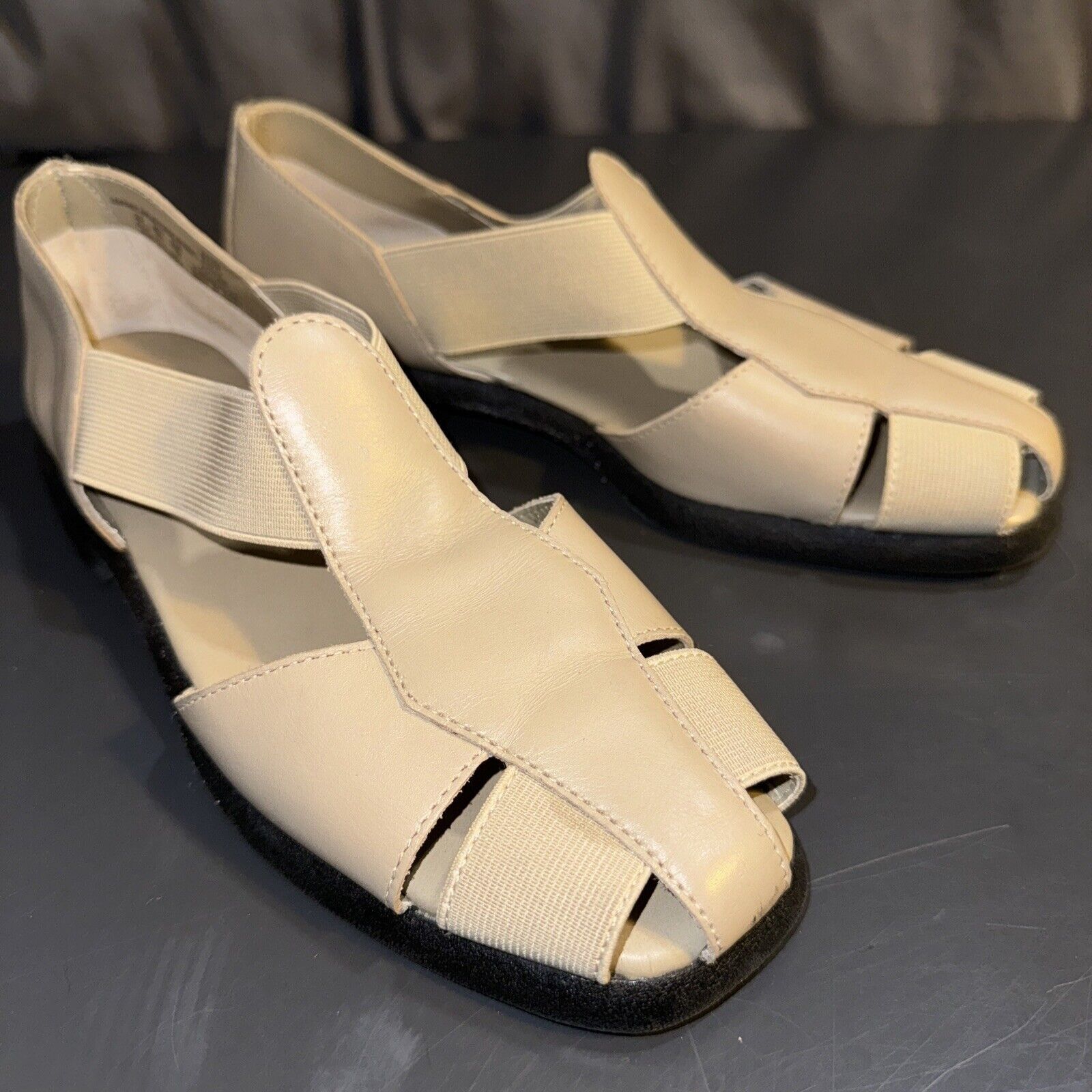 Covington Covington Women’s 6.5 Sandal Polly 83129 Strappy Beige Rubbe Size US 6.5 / IT 36.5 - 9 Thumbnail
