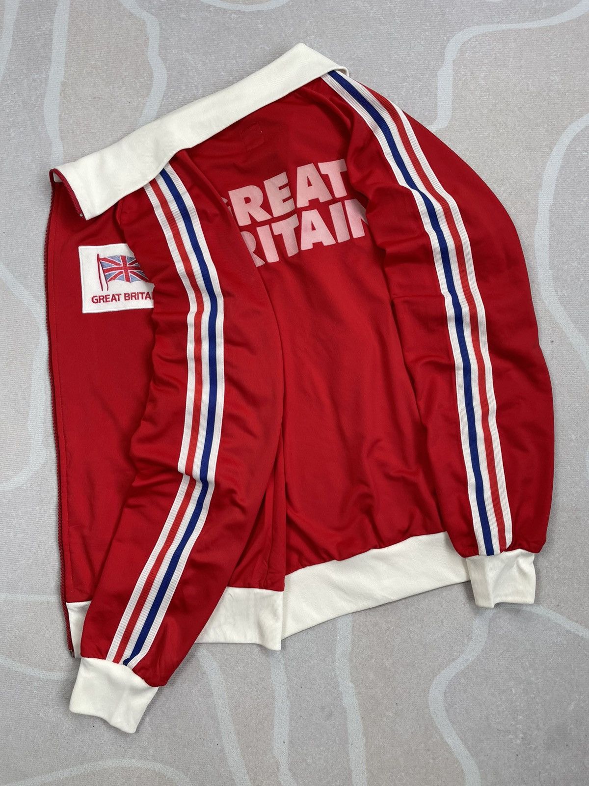 Adidas VINTAGE ADIDAS GREAT BRITAIN TRACKTOP Size US L / EU 52-54 / 3 - 24 Thumbnail