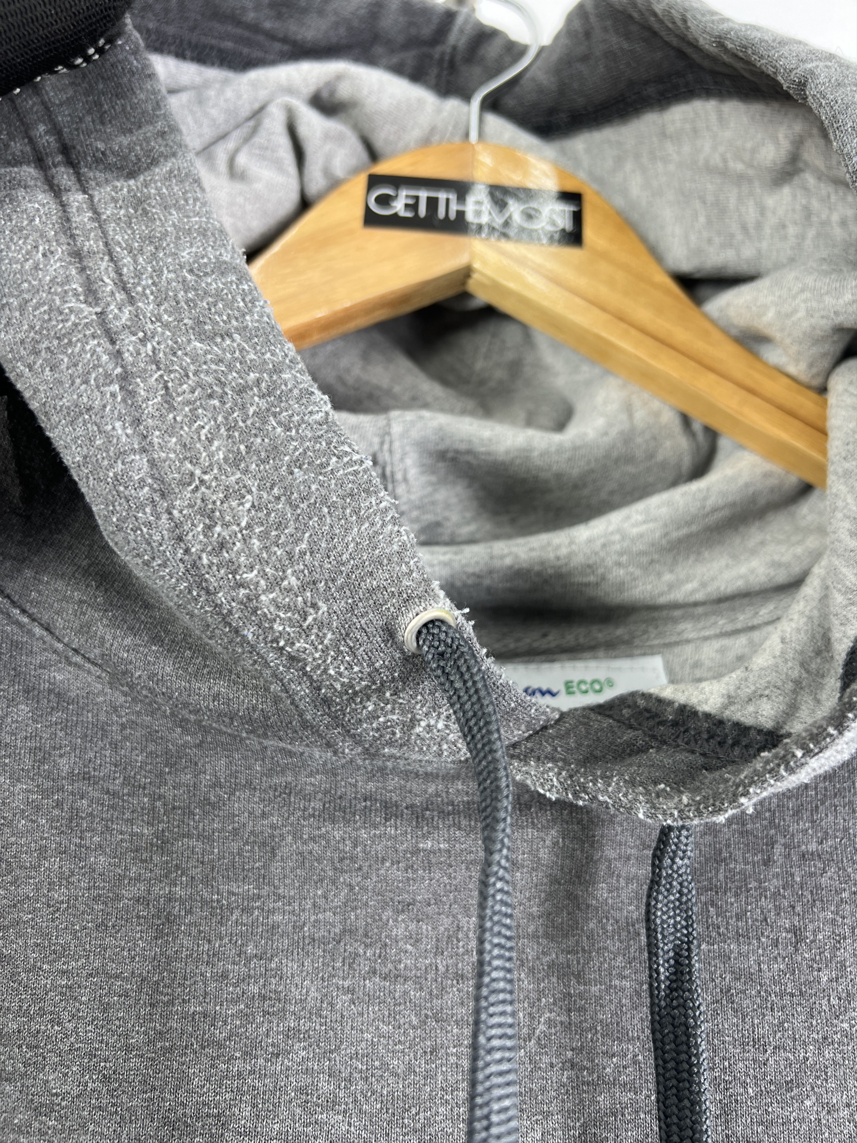 Champion No.4519 Champion ECO Logo Embroidery Hoodie (XL) Size US XL / EU 56 / 4 - 5 Thumbnail