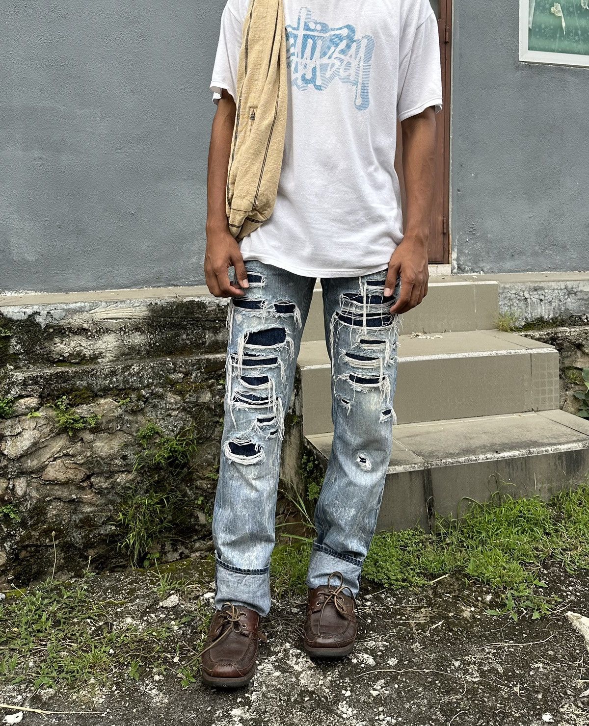 Guess 👹Guess Straight Cut Distressed Denim Size US 30 / EU 46 - 5 Thumbnail