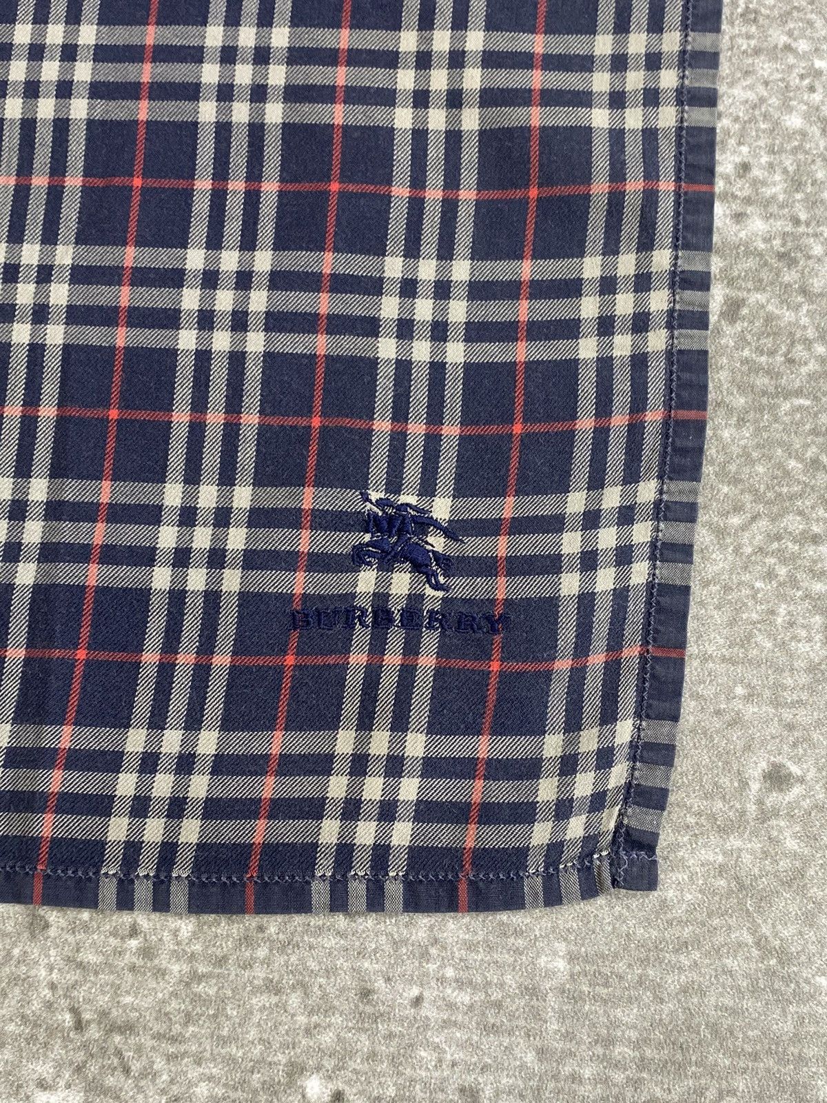 Burberry Burberry Handkerchief / Bandana / Neckerchief Size ONE SIZE - 3 Thumbnail