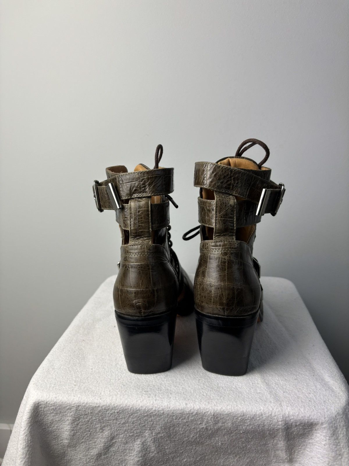 Designer Vintage Italian REAL leather belted boots Chloe style Size US 8.5 / IT 38.5 - 4 Thumbnail