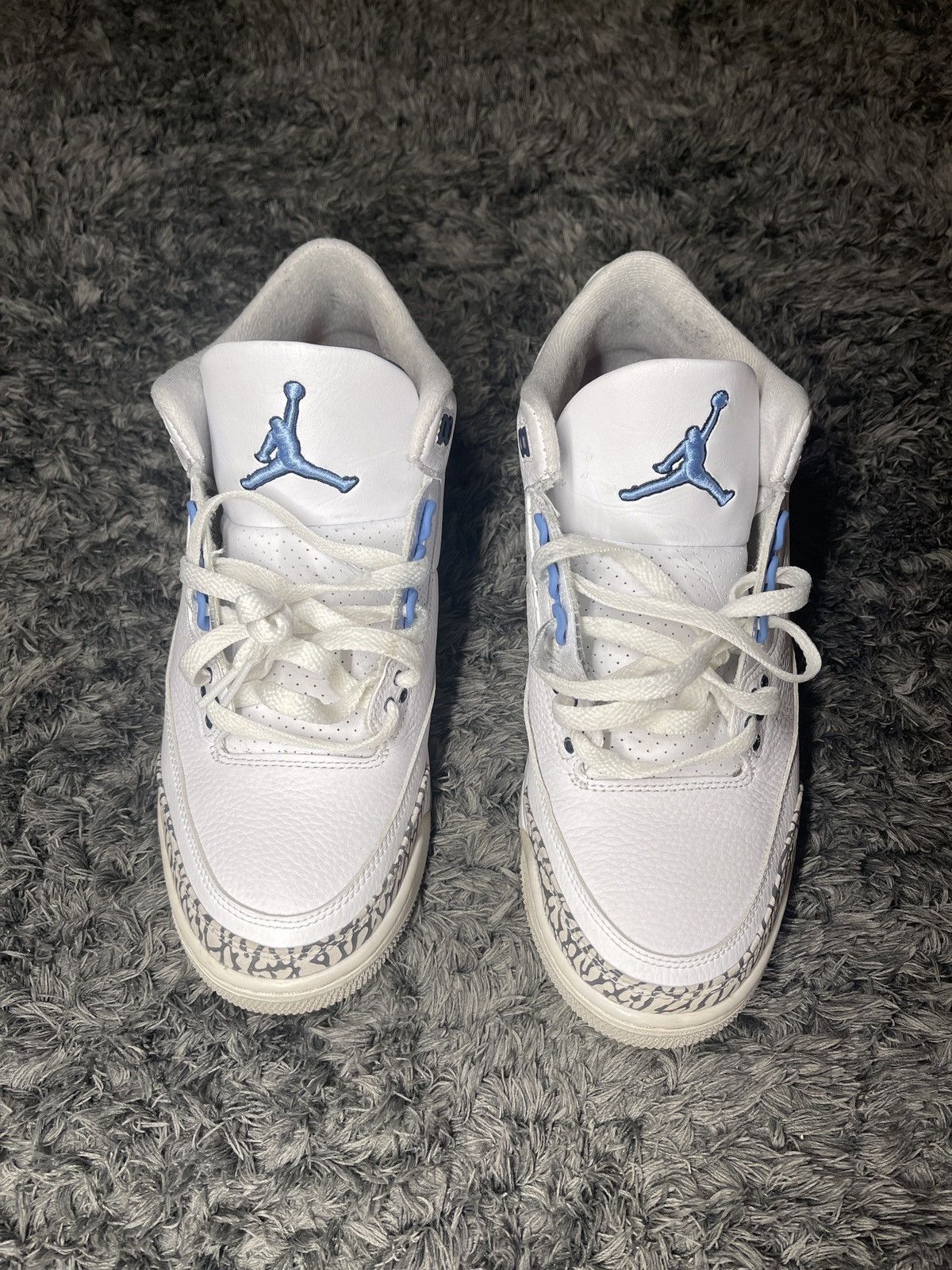 Jordan Brand × Nike Air Jordan 3 Retro UNC Size 8.5 (EU42) Size US 8.5 / EU 41-42 - 3 Thumbnail