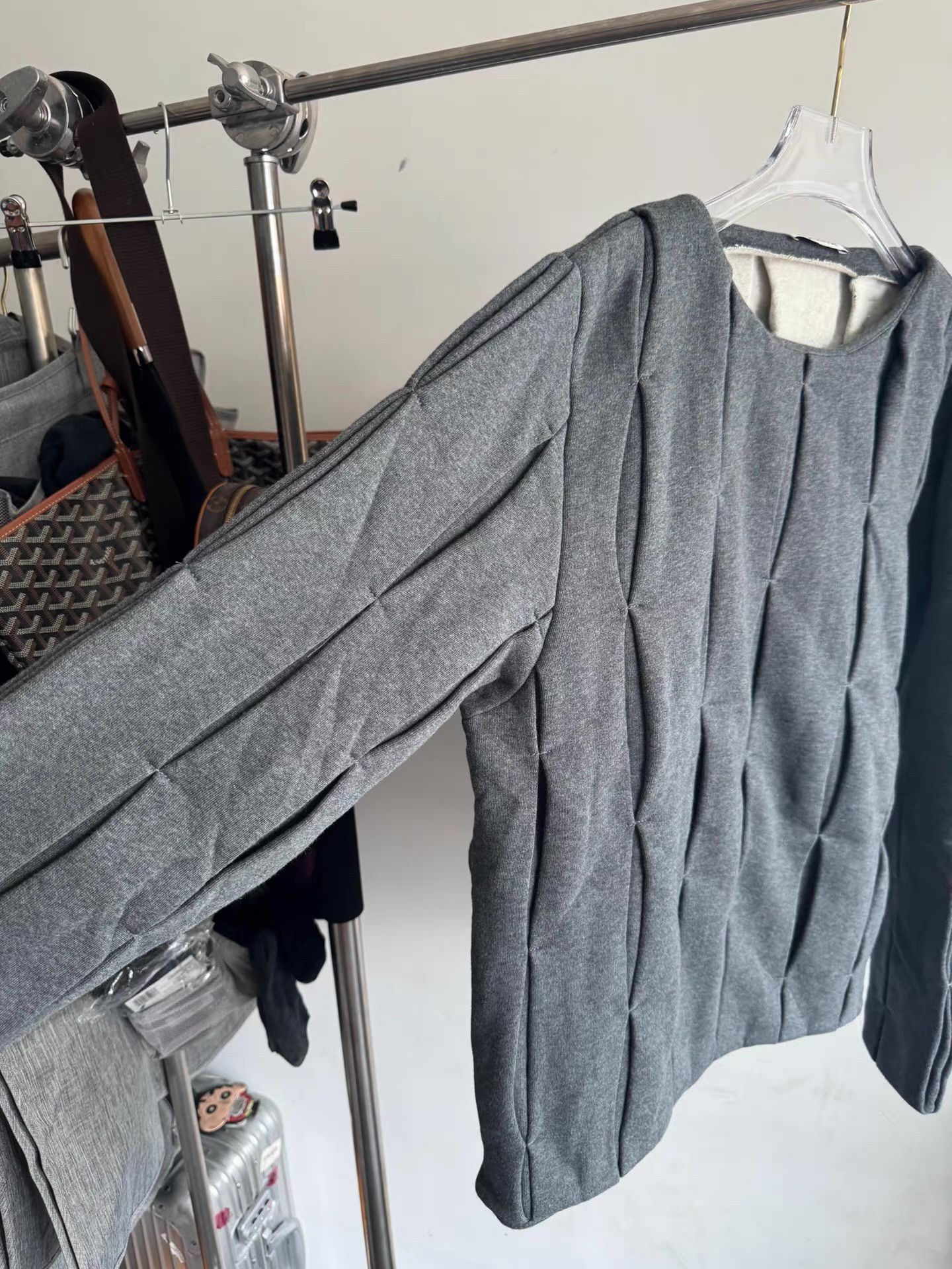 JW Anderson JW Anderson Grey Hoodie Q17 Size US L / EU 52-54 / 3 - 2 Thumbnail