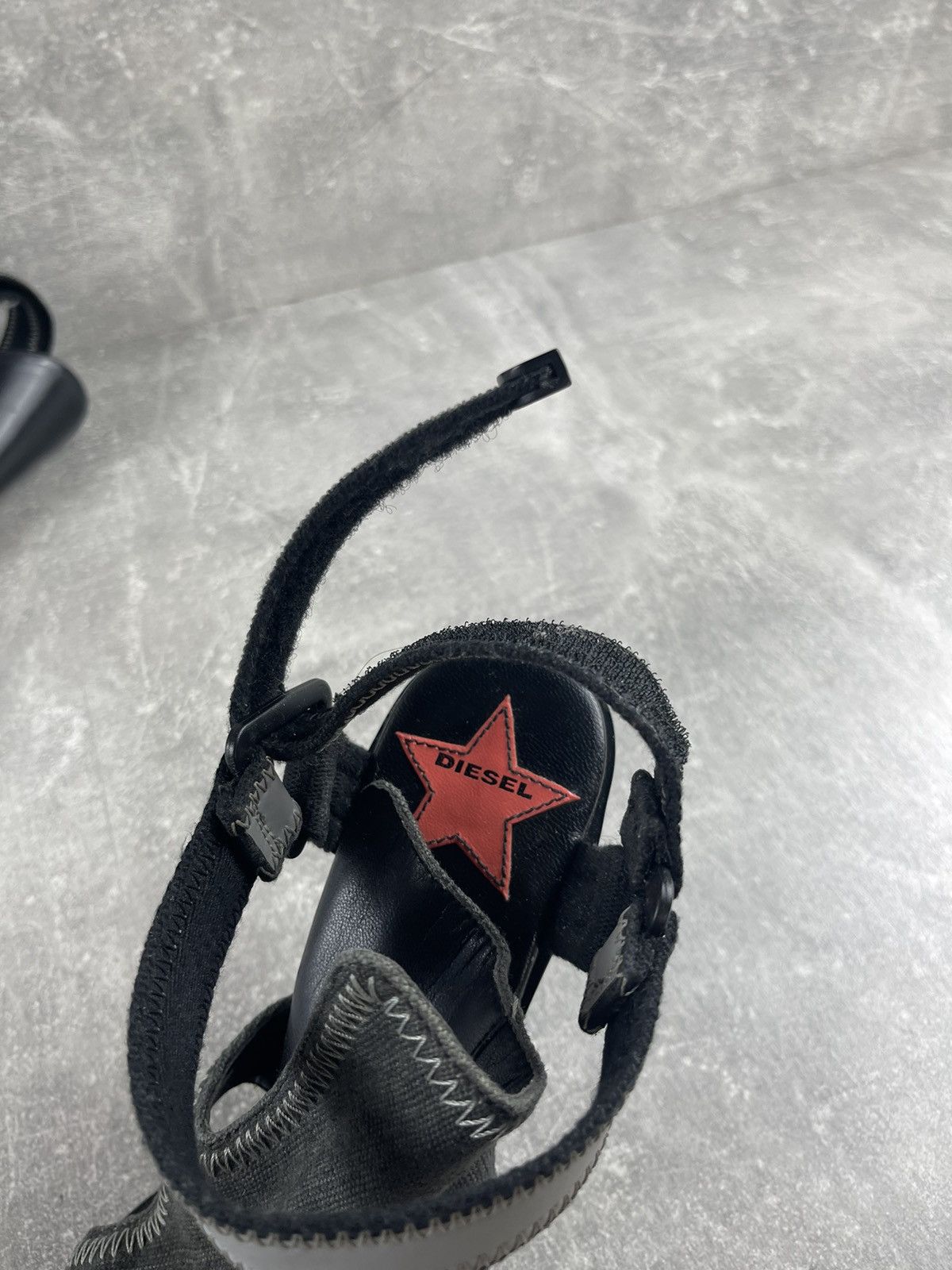 Diesel Diesel Platform Wedge Avant-Garde Star Logo Straps Sandals Size US 10 / IT 40 - 9 Thumbnail