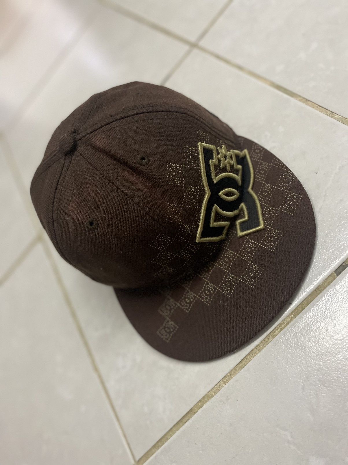 DC × New Era DC cap x New Era Size 26 - 2 Thumbnail