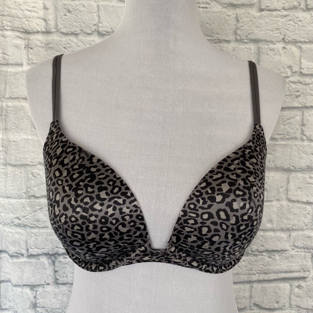 Pink Pink Victoria’s Secret women 34D underwire push up bra w/adj Size ONE SIZE - 1 Thumbnail