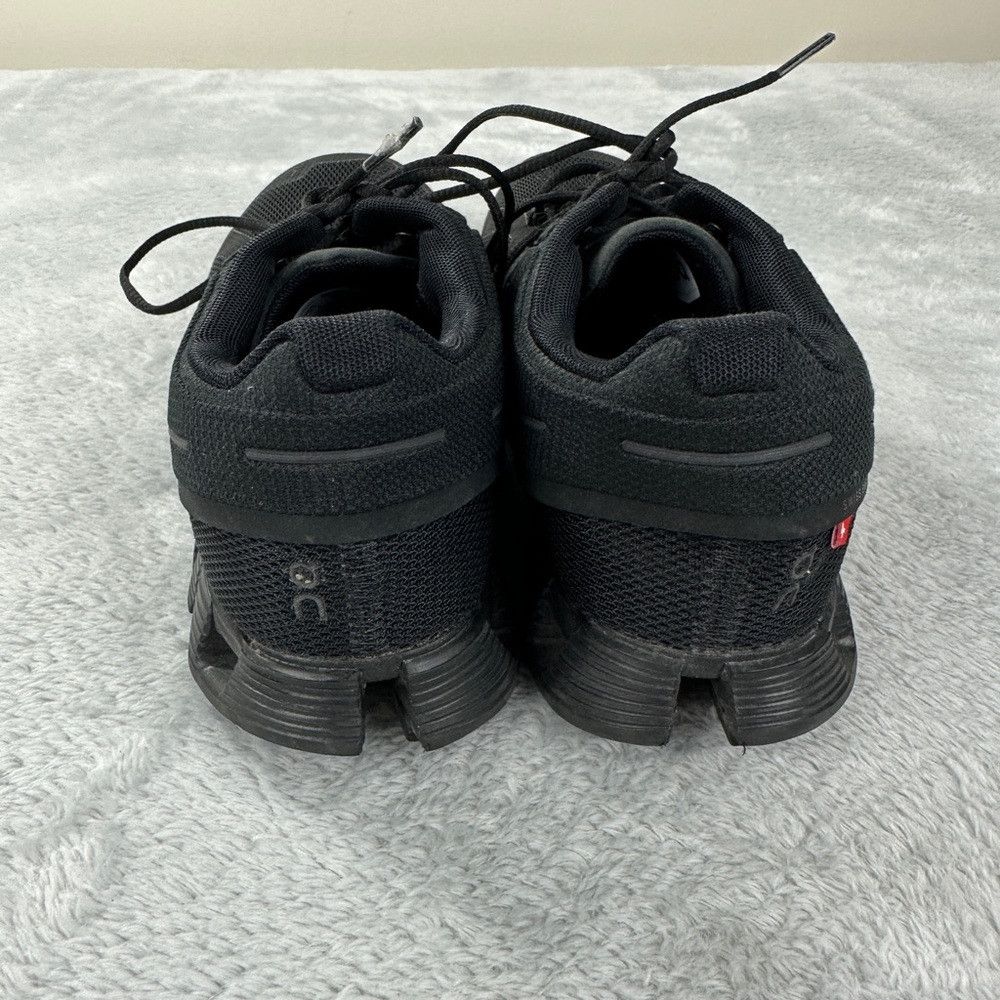 On On Cloud Shoes Black Sneakers Women’s Size 6 US Size US 6 / IT 36 - 7 Thumbnail