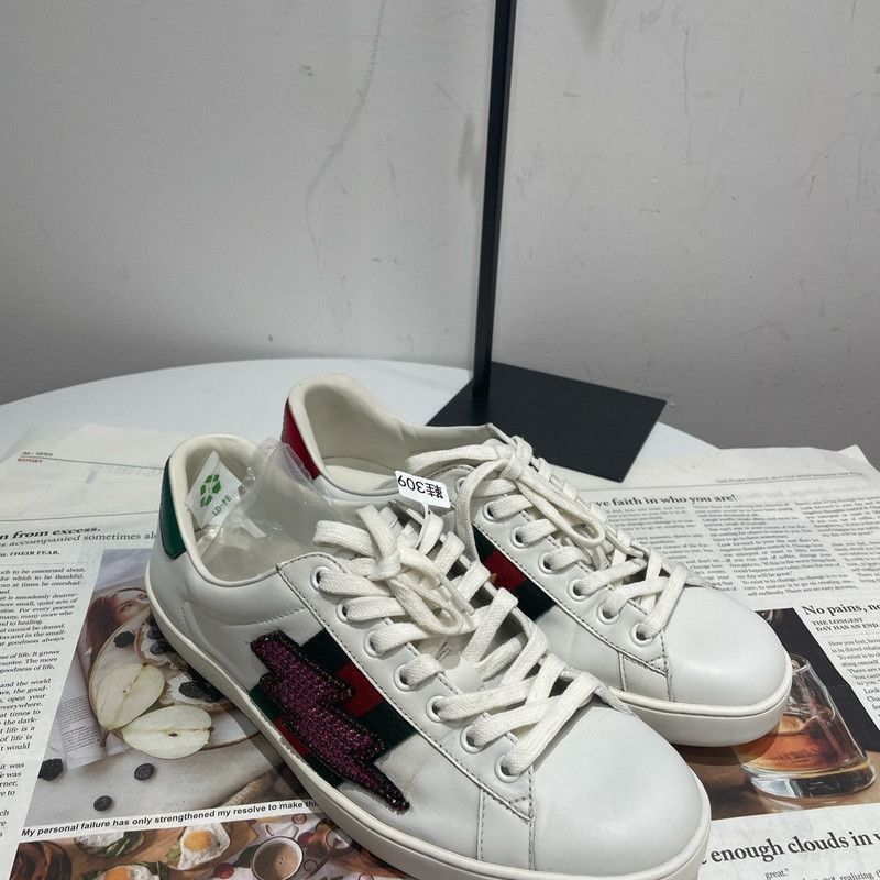 Gucci Gucci Ace Leather Sneakers for Men - Size US 8 / EU 41 - 1 Thumbnail