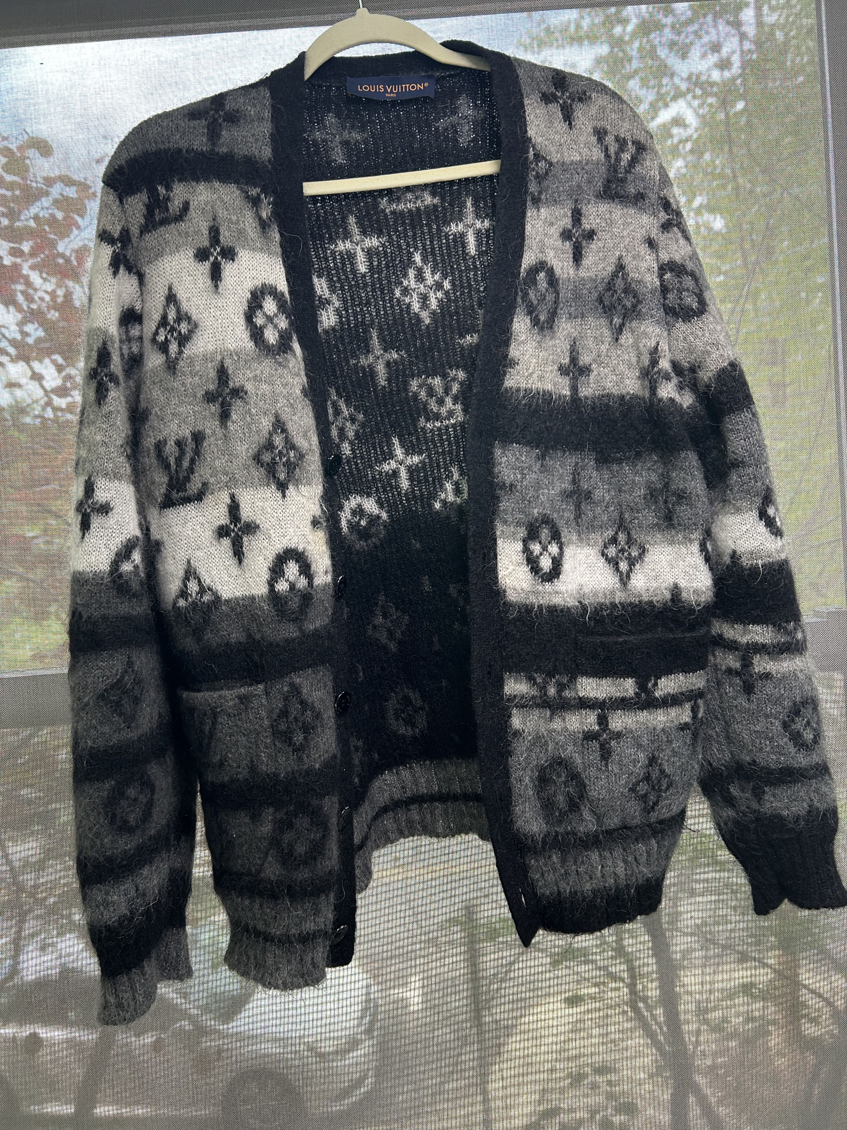 Louis Vuitton Louis Vuitton Monogram Mohair Sweater Size US M / EU 48-50 / 2 - 6 Thumbnail