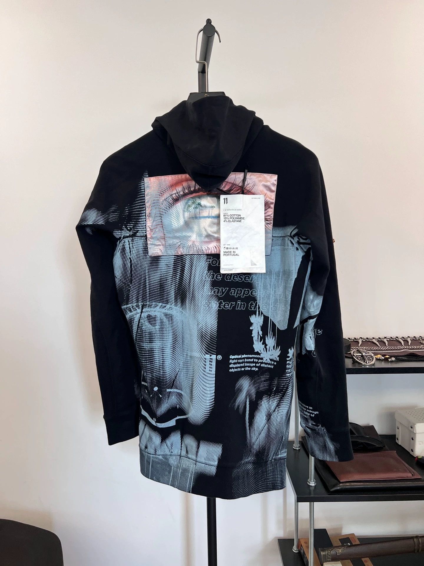 Boris Bidjan Saberi Boris Bidjan Saberi 11by bbs printed patch hoodie XXS Size US XXS / EU 40 - 2 Thumbnail