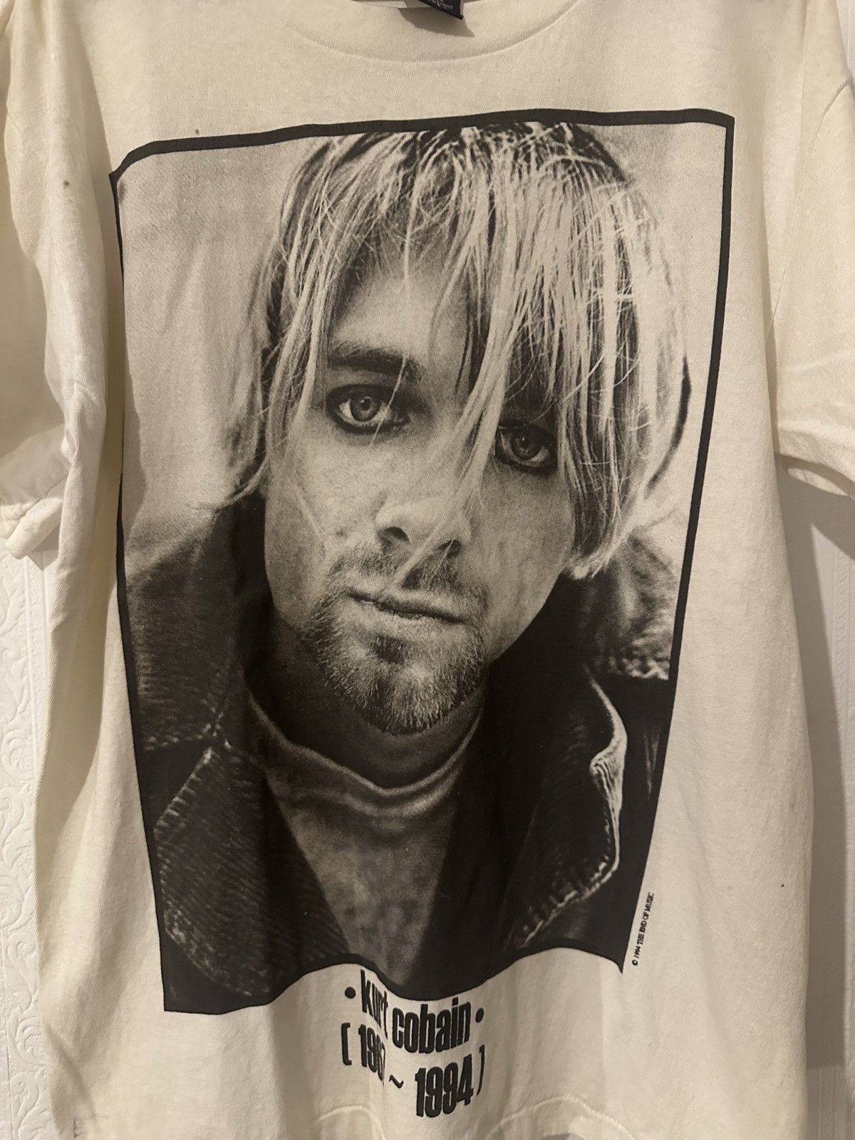 Vintage Vintage single-stitched Kurt Cobain Nirvana T-shirt Size US M / EU 48-50 / 2 - 2 Thumbnail