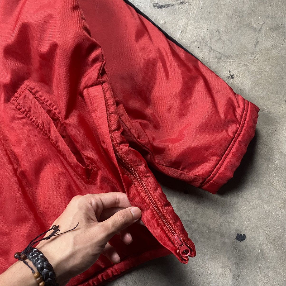 Nike y2k Nike Double Layer Hooded Coach Jacket Size US L / EU 52-54 / 3 - 4 Thumbnail
