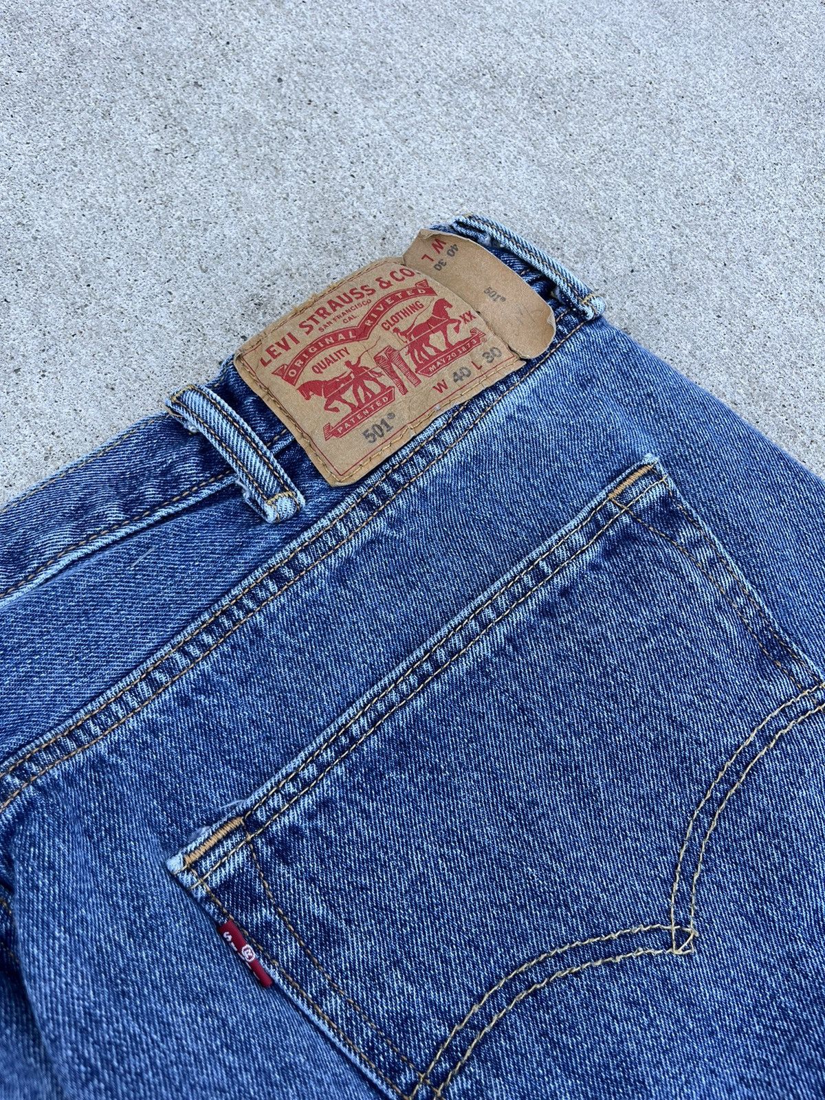 Levi's × Vintage Crazy Vintage Y2K Levi’s 501 Baggy Jeans Size US 40 / EU 56 - 2 Thumbnail