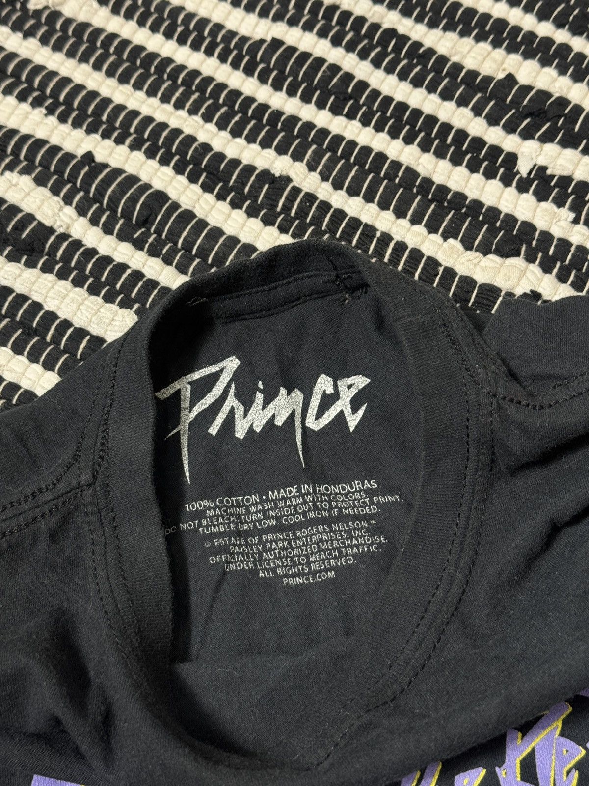 Other VINTAGE PRINCE PURPLE RAIN TEE SHIRT Size US M / EU 48-50 / 2 - 3 Thumbnail
