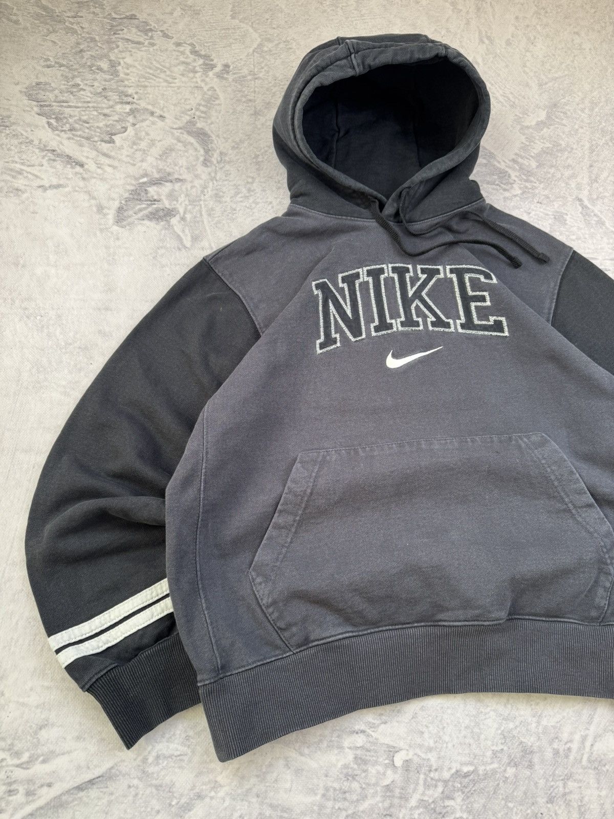 Nike × Vintage NIKE VINTAGE CENTER LOGO OVERSIZE BOXY HOODIE Size US M / EU 48-50 / 2 - 2 Thumbnail