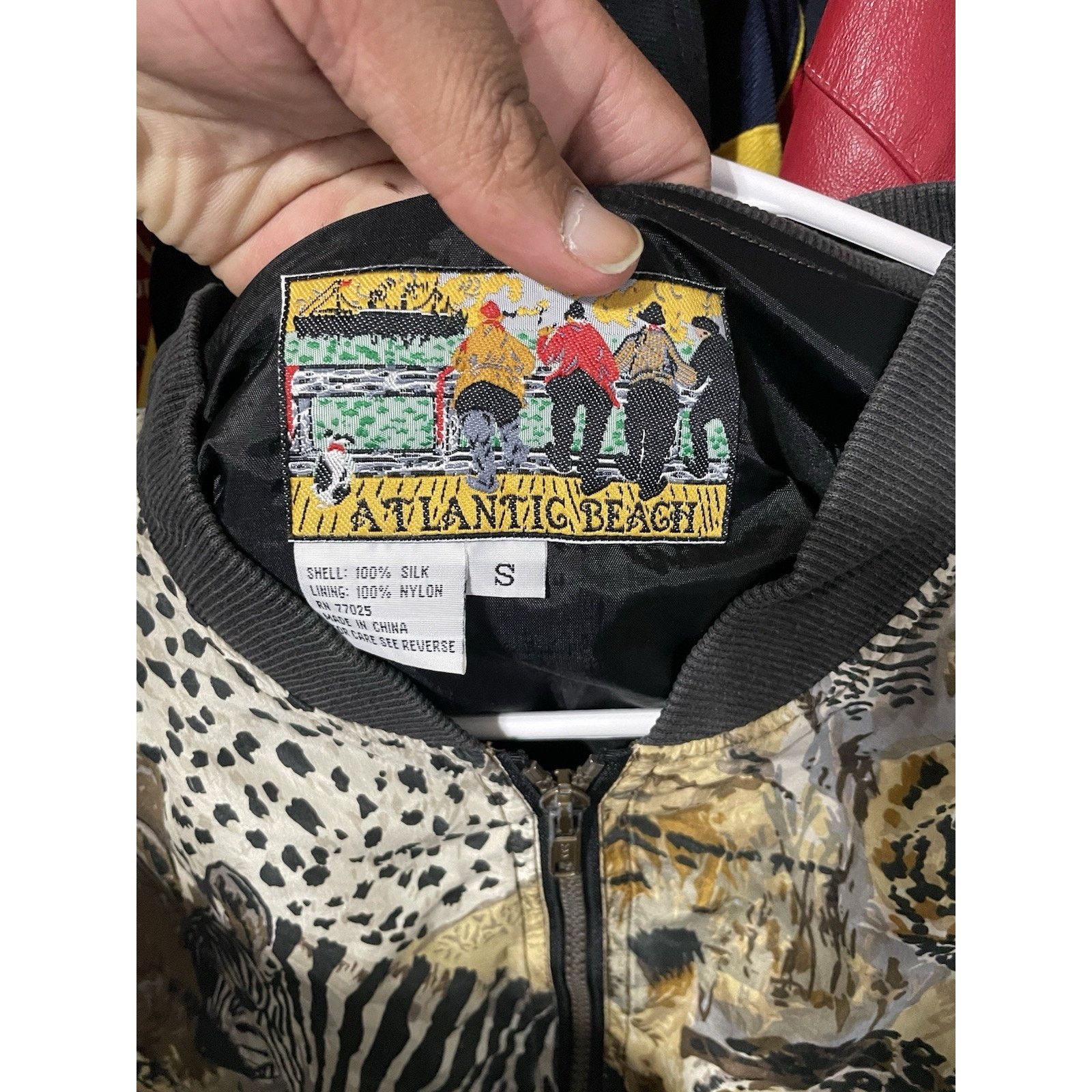 Beach Riot SIZE S- VTG ATLANTIC BEACH SAFARI ALL OVER PRINT SILK JACKET Size US S / EU 44-46 / 1 - 3 Thumbnail