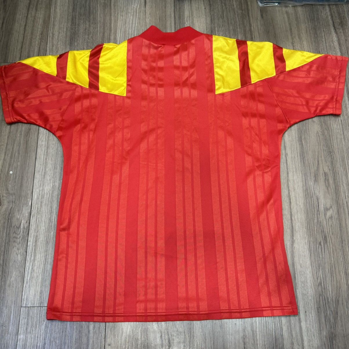 Adidas Spain 92/94 home shirt Size US M / EU 48-50 / 2 - 2 Thumbnail