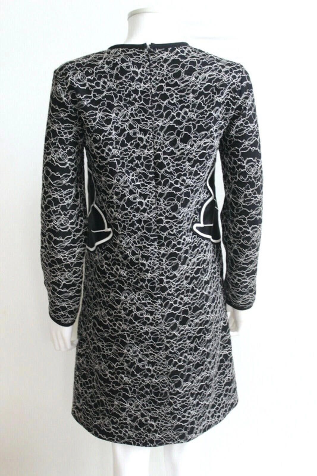 Other Victoria Beckham Black Lace Swan Shift Dress UK 8 Size S / US 4 / IT 40 - 4 Thumbnail