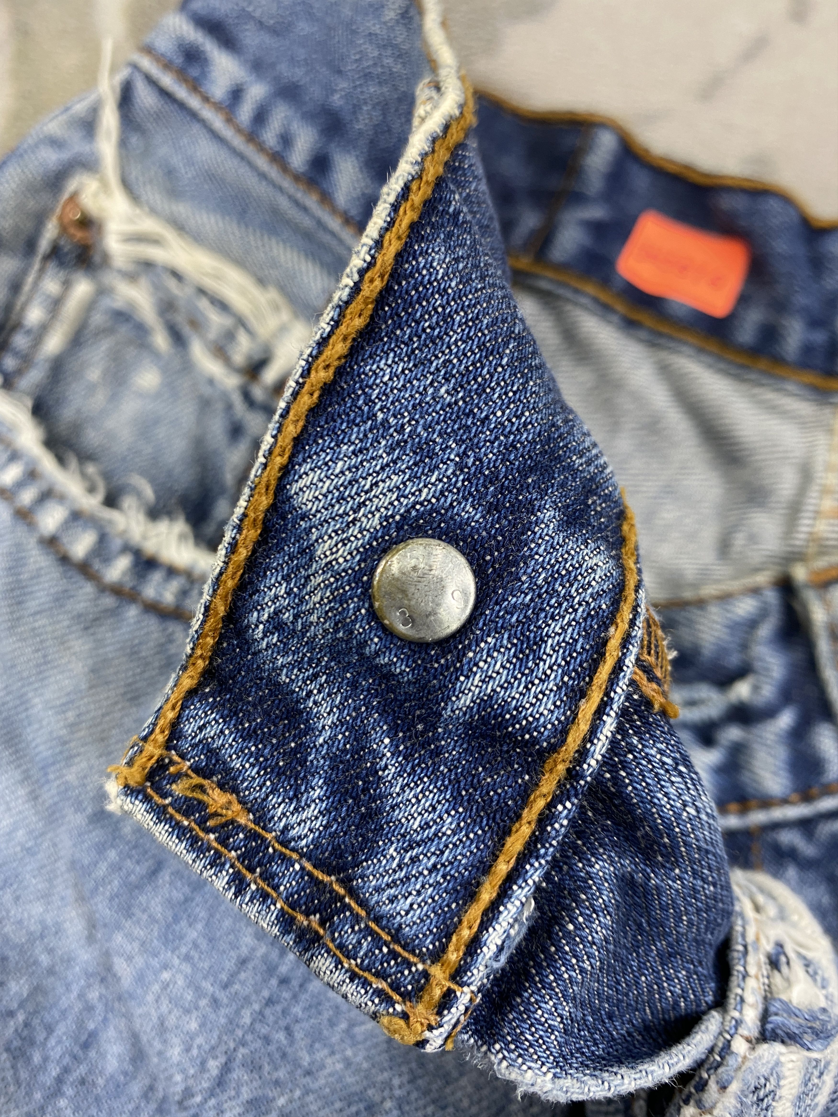 Levi's Vintage Levi's W515 Distressed Jeans 26x27 Denim-JN3876 Size US 26 / EU 42 - 6 Thumbnail