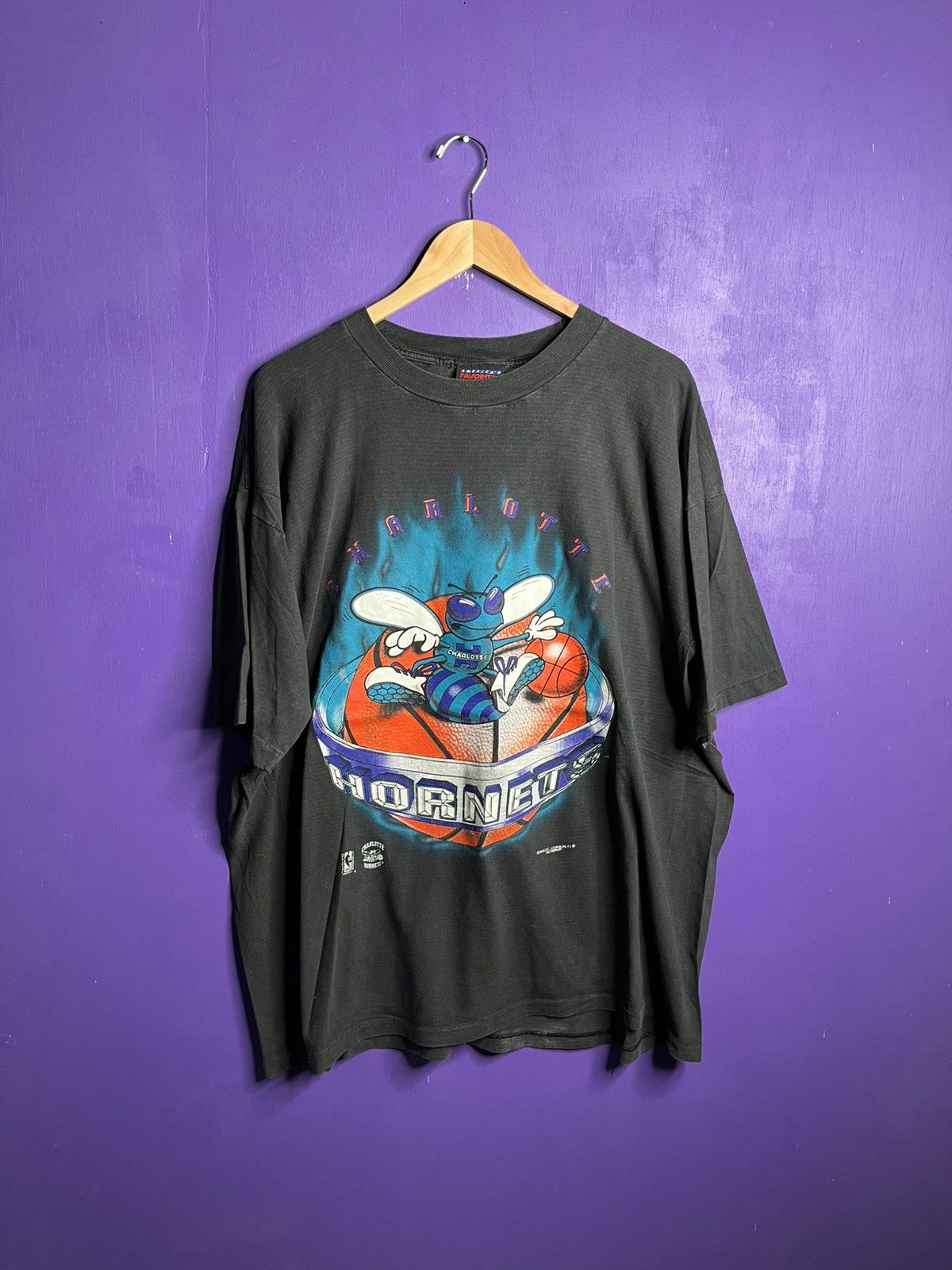NBA × Vintage Vintage 90s Magic Johnson Charlotte hornets flame ball tee Size US XL / EU 56 / 4 - 1 Thumbnail