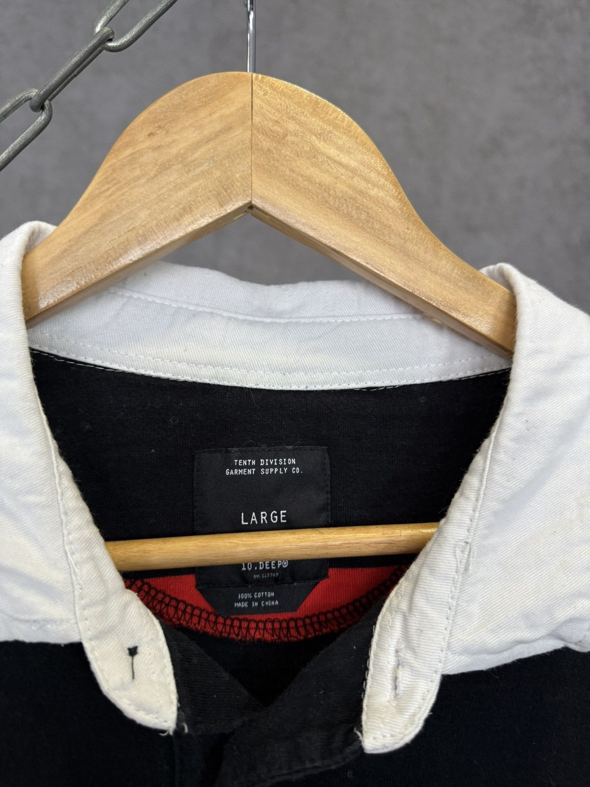 10 Deep 10 Deep designer striped center logo sweatshirt Size US L / EU 52-54 / 3 - 5 Thumbnail