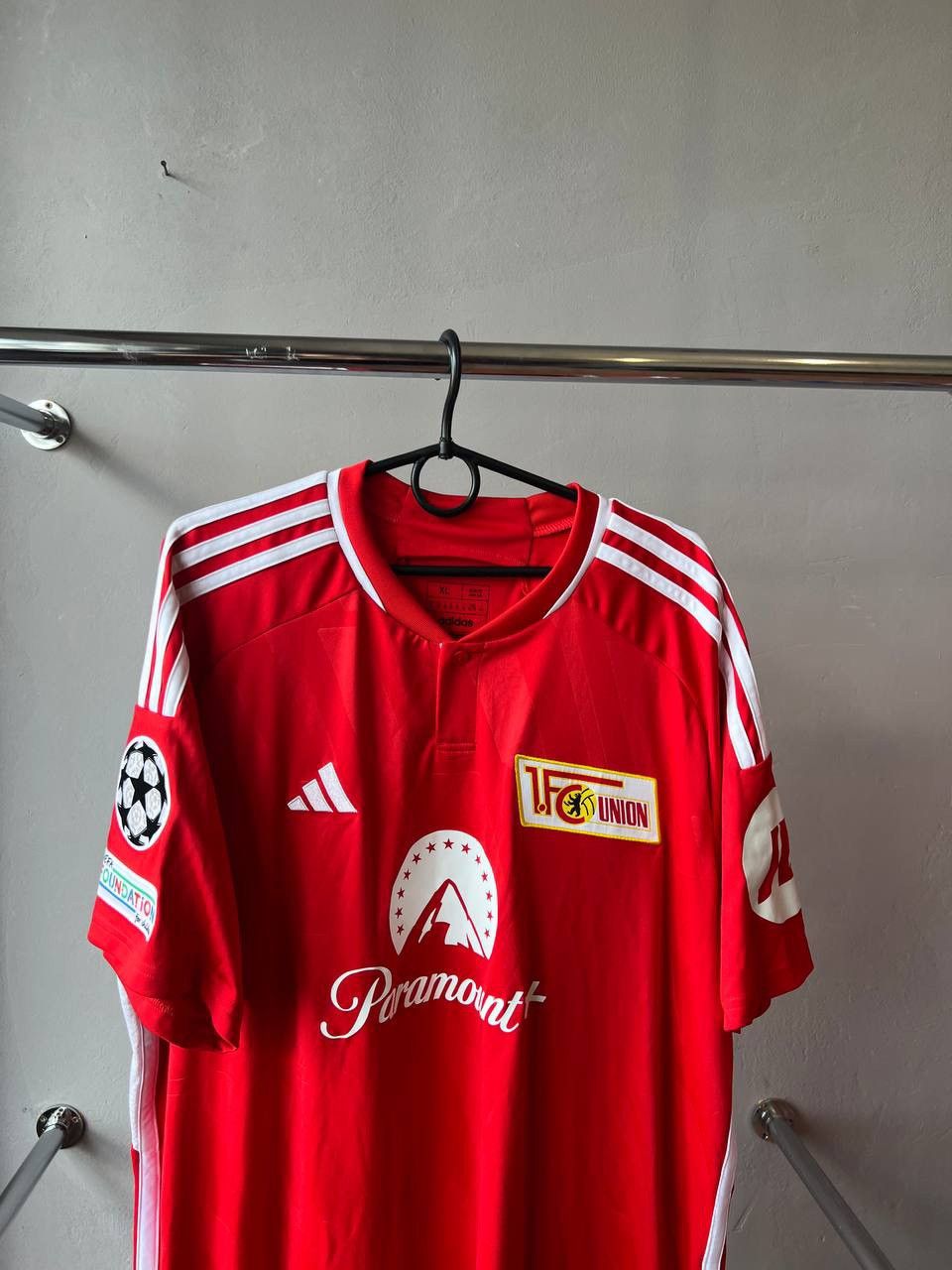 Adidas 2023/24 UNION BERLIN HOME SOCCER FOOTBALL JERSEY ADIDAS XL Size US XL / EU 56 / 4 - 5 Thumbnail