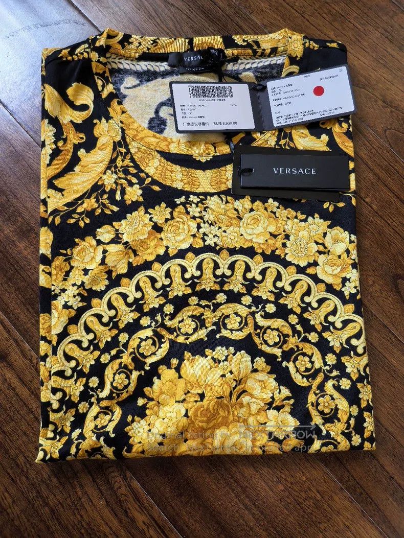 Versace Versace Classic black and gold T-shirt Size US XXL / EU 58 / 5 - 7 Thumbnail