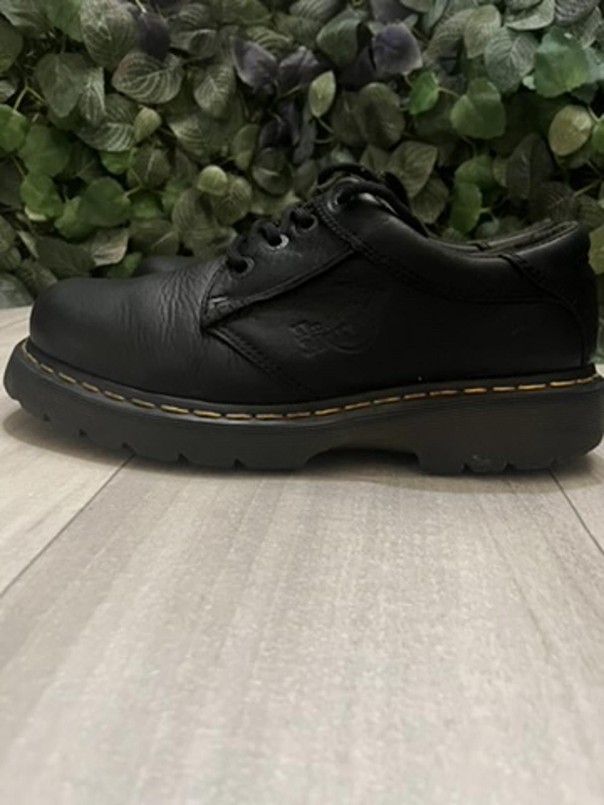 Dr. Martens Dr. Martens Black Leather Oxford Shoes Size US 10 / EU 43 - 2 Thumbnail