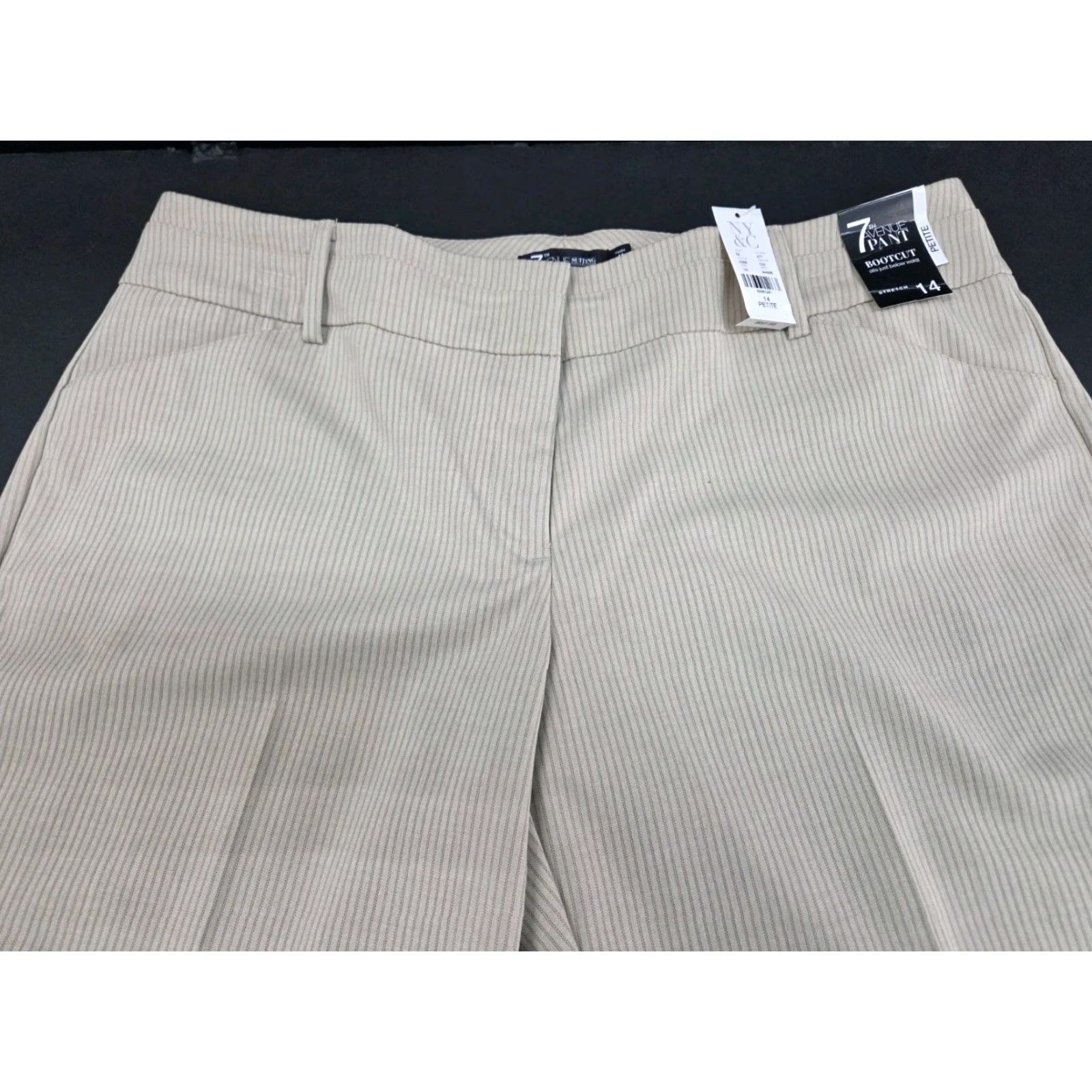 Avenue NWT 7th Avenue Design New York & Co. Womens Beige Dress Pants 14P Petite Flare Knit Polyester Spandex Rayon Bootcut Pockets Buttons Zipper Size 36" / US 14 / IT 50 - 4 Thumbnail