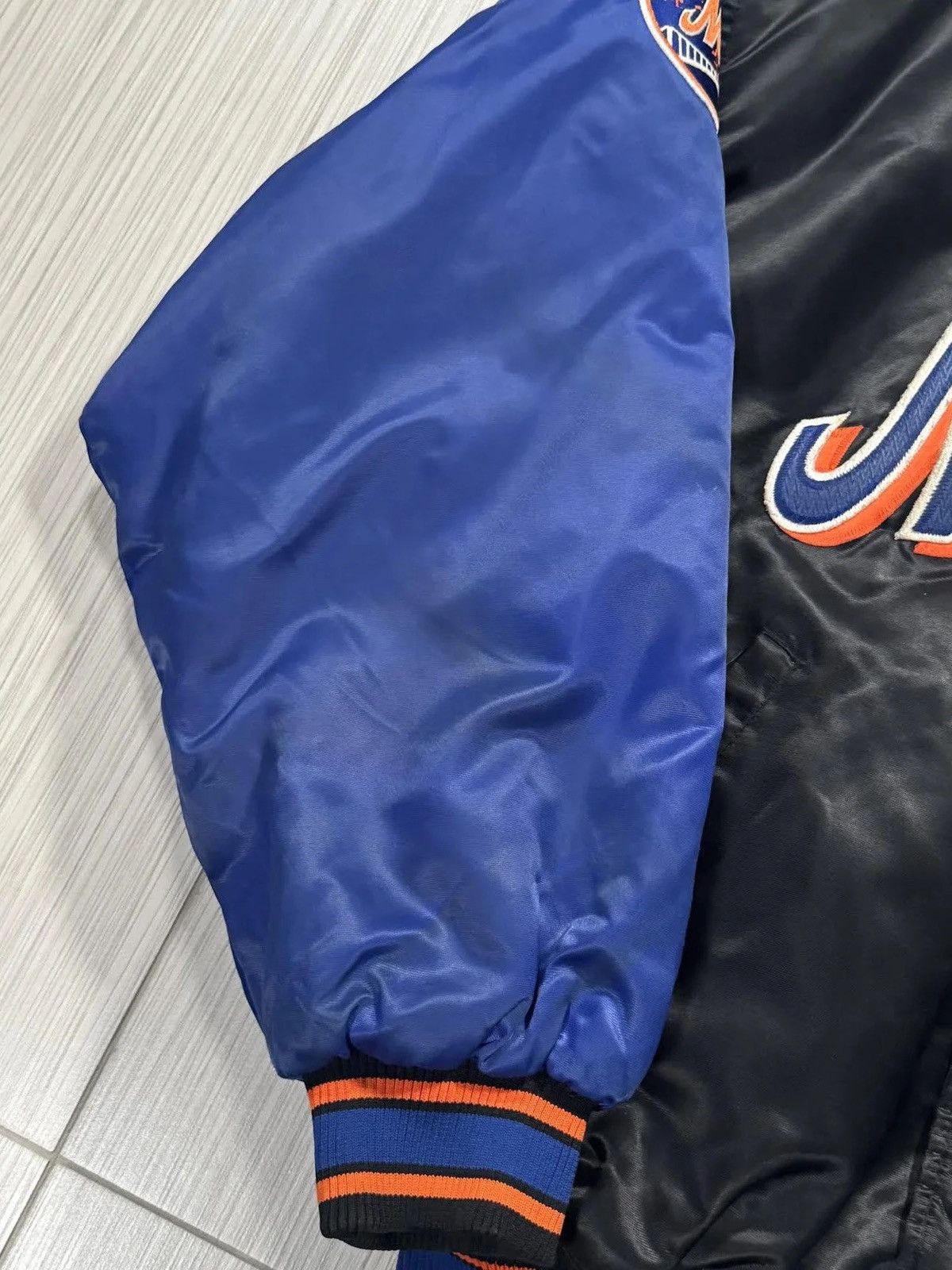 Starter Vintage Starter New York Mets Black Satin Jacket (Size XL) Size US XL / EU 56 / 4 - 7 Thumbnail