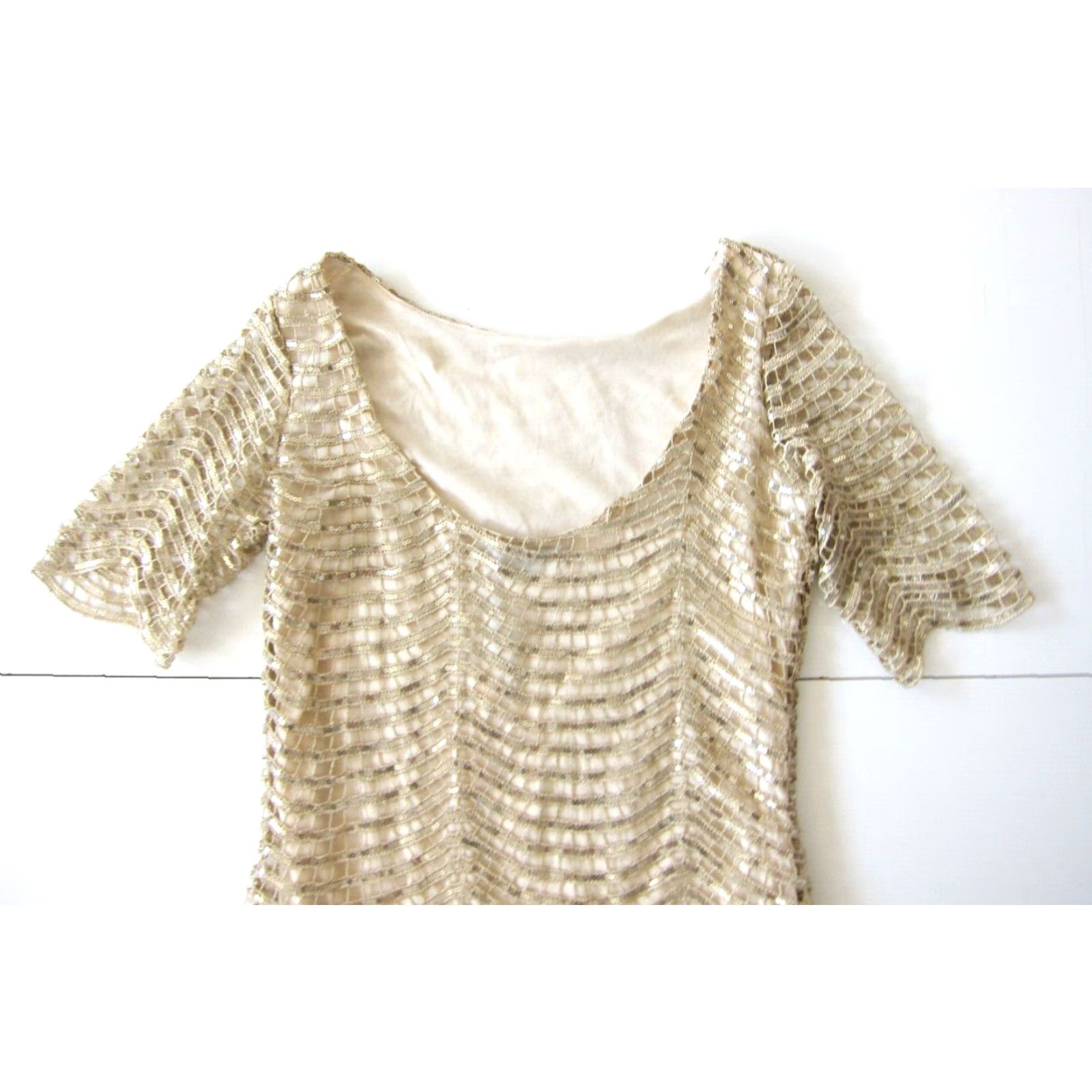 Vintage NWT Haoduoyi Gold Sequin Beaded Short Sleeve Open Back Tunic Dress Small Dress Size 28" / US 6 / IT 42 - 5 Thumbnail