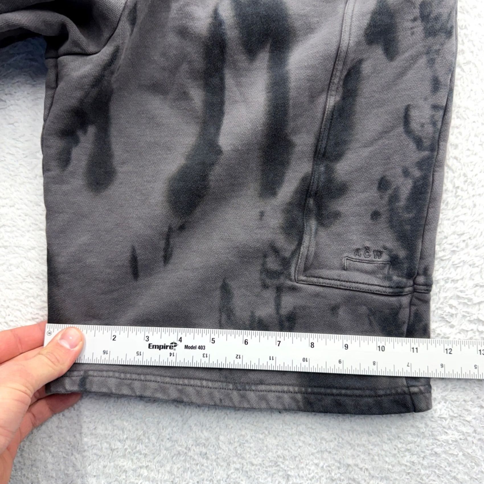 Vintage A-COLD-WALL* ACW Men Sweat Shorts Gray Tie-Dye 29in Waist M Charcoal Logo Embroidered Pockets Relaxed Drawstring Portugal Louis/ Samuel Ross Mens Size US 29 - 6 Thumbnail